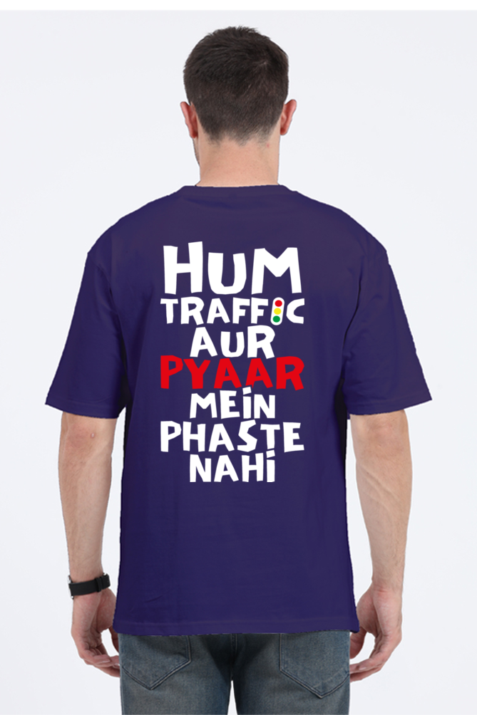 Hum Traffic Aur Pyar Mein Phaste Nahi Unisex Oversized T-shirt - Purple / S